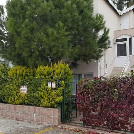 Piero , Villa Kemer